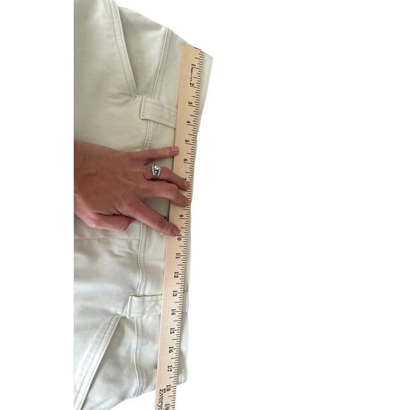 Spanx Stretch Twill Cropped Cargo Pants size 1X Eggshell Cream - Picture 7 of 8